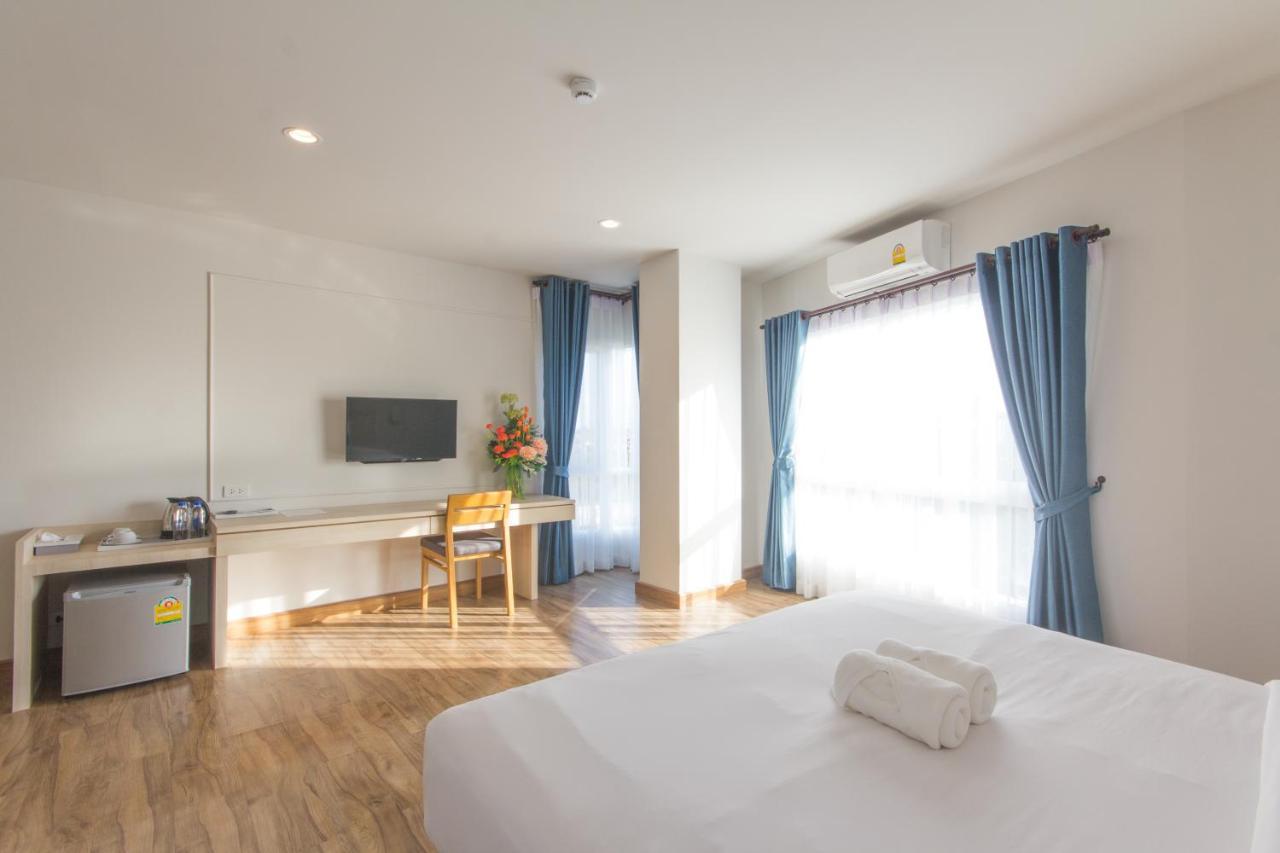 Donchan Grand Hotel Chiang Mai Extérieur photo